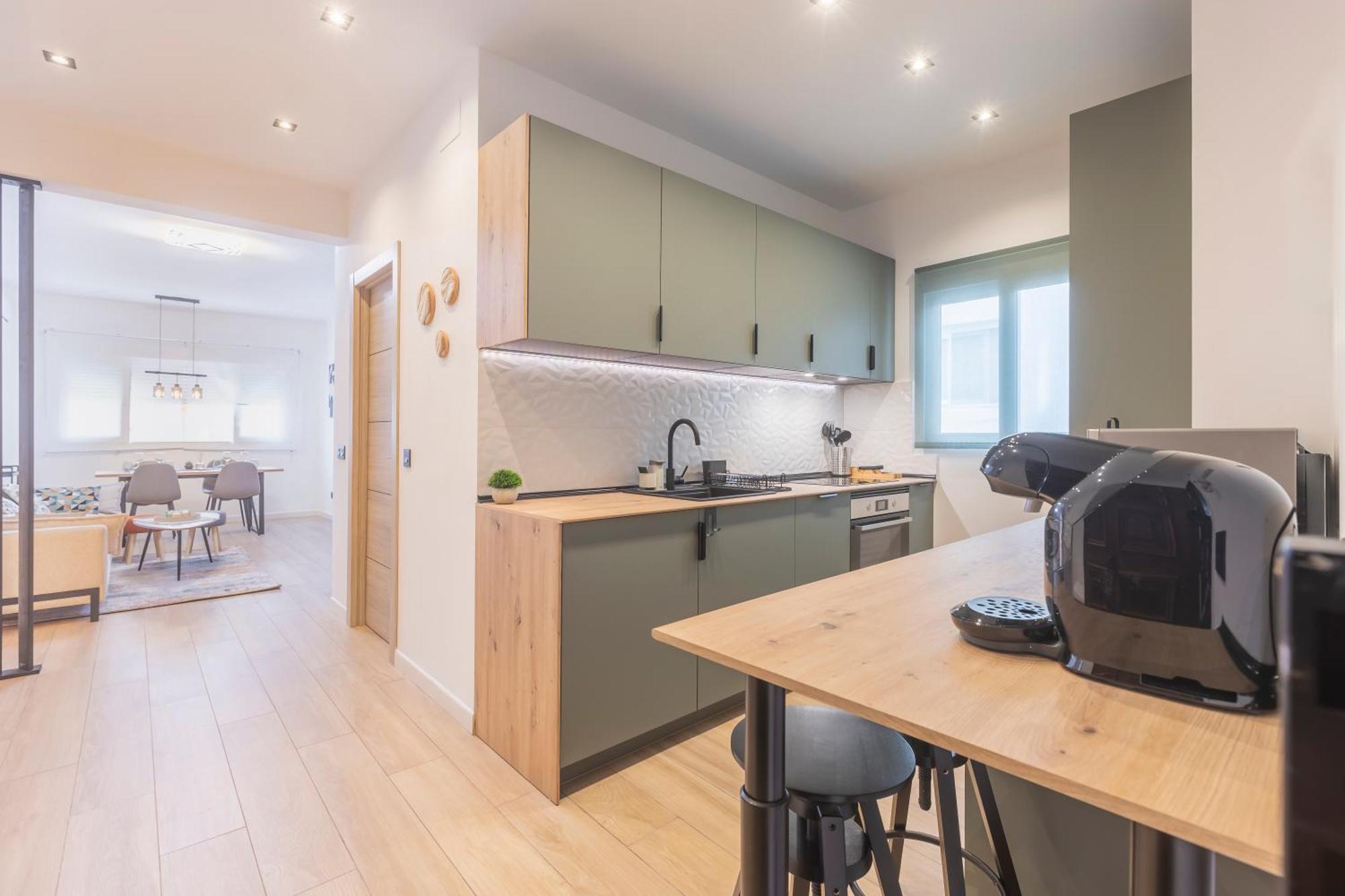 Fully Renovated Apartment In The Heart Of Fuengirola, 2 Min Walk To The Beach Экстерьер фото