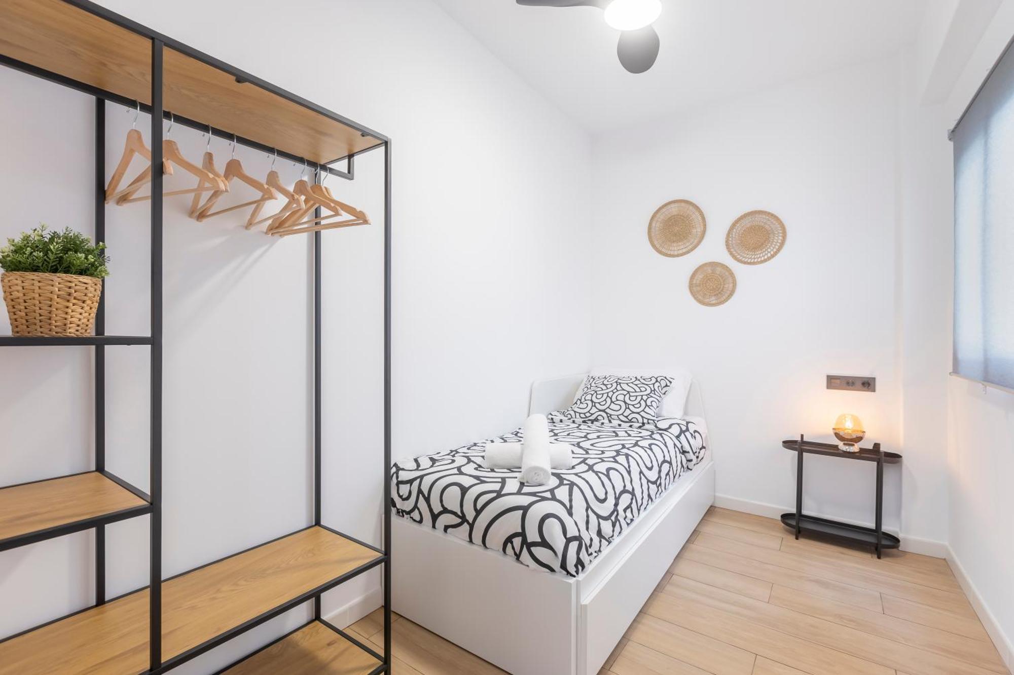 Fully Renovated Apartment In The Heart Of Fuengirola, 2 Min Walk To The Beach Экстерьер фото