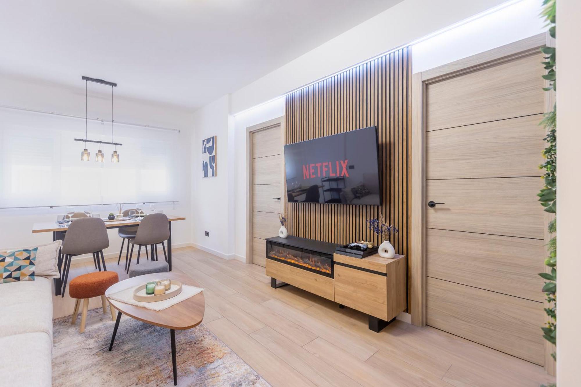 Fully Renovated Apartment In The Heart Of Fuengirola, 2 Min Walk To The Beach Экстерьер фото